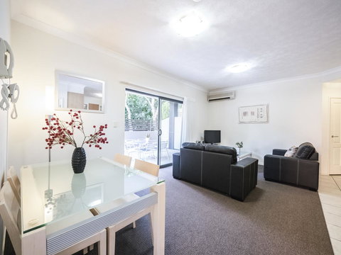 La Vida On Anzac - Accommodation Europe 39