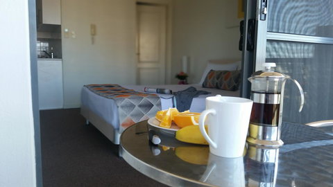 La Vida On Anzac - Accommodation Europe 34