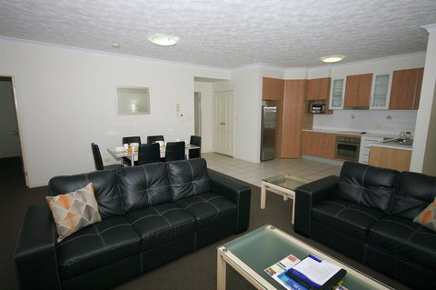 La Vida On Anzac - Accommodation Europe 9