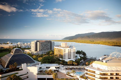 Pullman Cairns International - Tourism Bookings 24