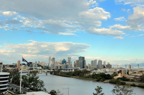 Central Cosmo Apartment Hotel - Events Australia 22