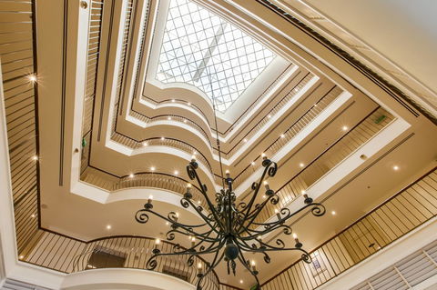 Central Cosmo Apartment Hotel - Events Australia 12