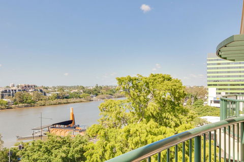 Central Cosmo Apartment Hotel - Events Australia 15