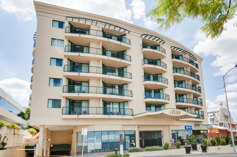 Central Cosmo Apartment Hotel - Events Australia 13
