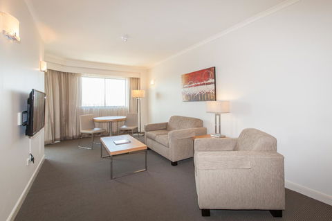 Central Cosmo Apartment Hotel - Events Australia 16