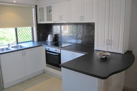 Grangewood Court Apartments - Accommodation Europe 24