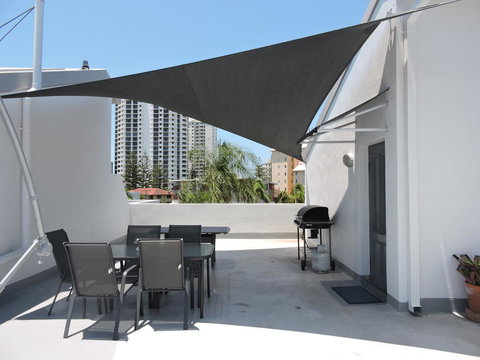 Grangewood Court Apartments - Accommodation Europe 14