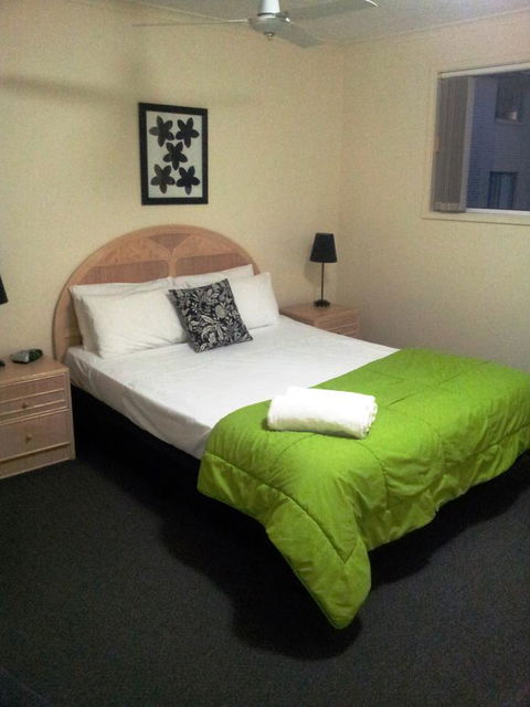 Champelli Palms Apartments - Events Australia 19