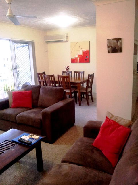Champelli Palms Apartments - Events Australia 15