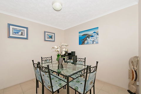 Champelli Palms Apartments - Events Australia 10