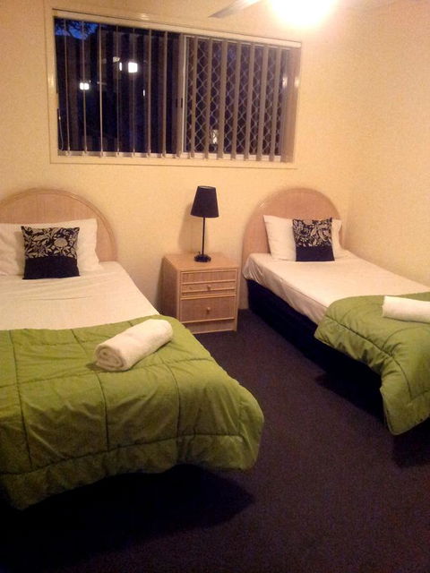 Champelli Palms Apartments - Events Australia 18