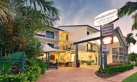 Cairns Queenslander Hotel & Apartments - Events Australia 0