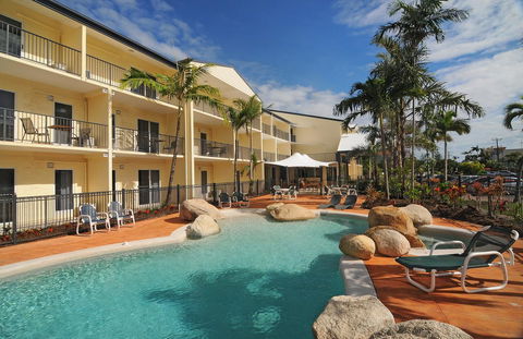 Cairns Queenslander Hotel & Apartments - Events Australia 2