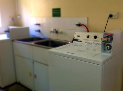 Cairns Queenslander Hotel & Apartments - Events Australia 37