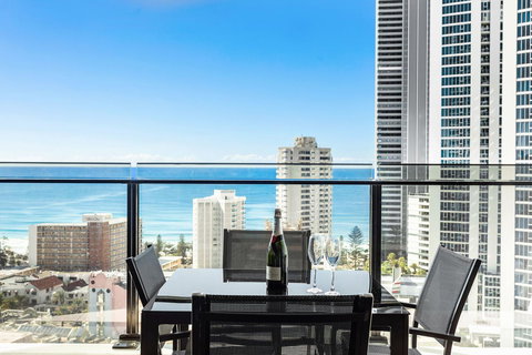 Holiday Holiday Circle On Cavill Apartments - Events Australia 16