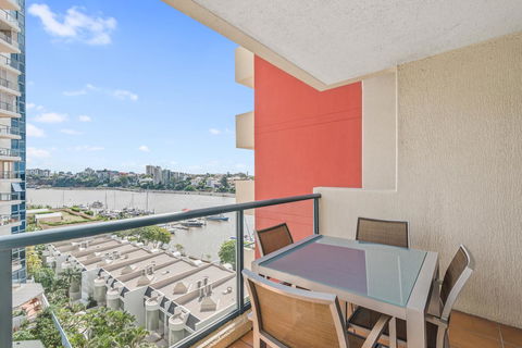 Dockside Brisbane - Events Australia 21