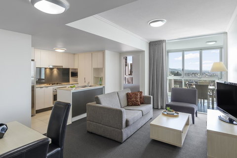 Apartments @ 108 Albert - Events Australia 24