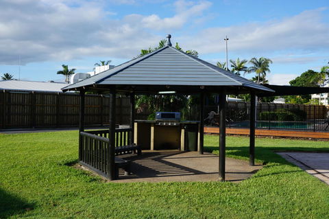 YAL Cairns - A Motel That Makes A Difference - Tourism Bookings 7