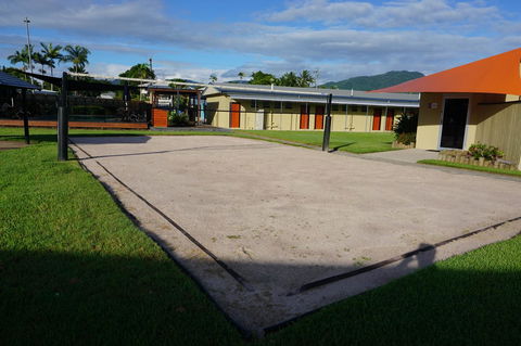 YAL Cairns - A Motel That Makes A Difference - Tourism Bookings 6