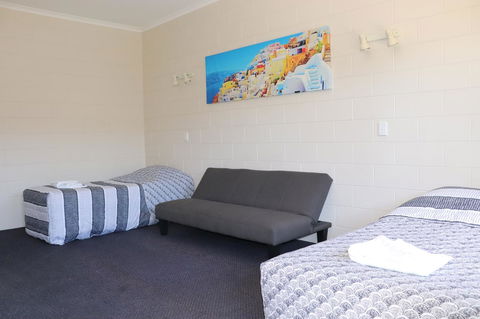 YAL Cairns - A Motel That Makes A Difference - Tourism Bookings 23