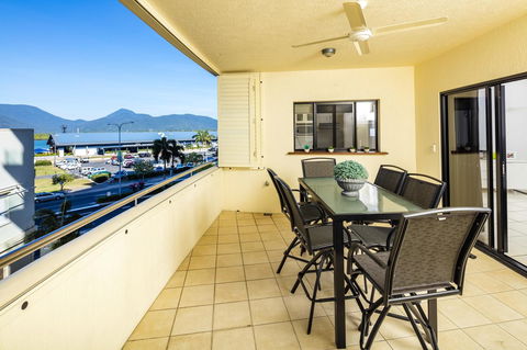 Jack And Newell Holiday Apartments - Tourism Bookings 20