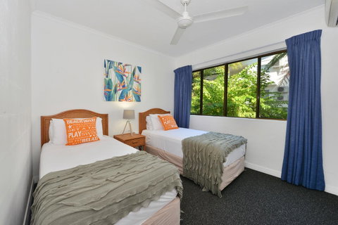 Tropical Reef Apartments - Tourism Bookings 24