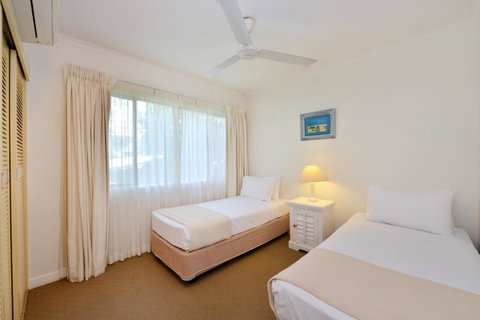 Tropical Reef Apartments - Tourism Bookings 13