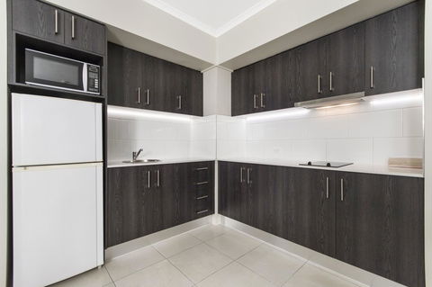 Sunshine Tower Hotel - Tourism Bookings 21