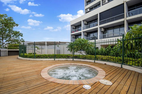 Sunshine Tower Hotel - Tourism Bookings 13