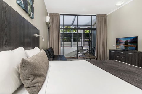 Sunshine Tower Hotel - Tourism Bookings 18