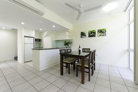 Tropical Nites Holiday Townhouses - Tourism Bookings 14