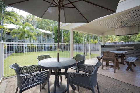 Tropical Nites Holiday Townhouses - Tourism Bookings 21