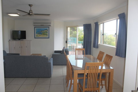 Coolum Beach Getaway Resort - Events Australia 21