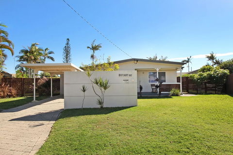 6 Botany Court Marcoola Beach - Pet Friendly 500 Bond - Tourism Bookings 0
