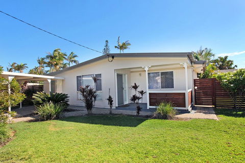 6 Botany Court Marcoola Beach - Pet Friendly 500 Bond - Tourism Bookings 1