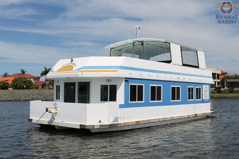 Coomera Houseboats - Events Australia 41