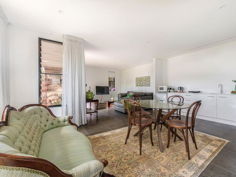 Sam's Buderim Mountain Guest House - Events Australia 16