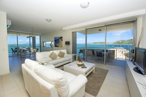 1 Bright Point Apartment 4201 - Events Australia 12