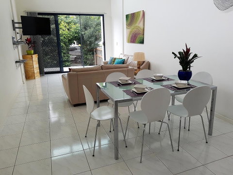 Sutton's Beach Unit - Tourism Bookings 3