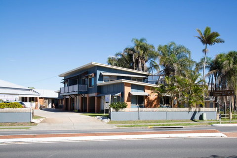 Pale Pacific Holiday Units - Tourism Bookings 1