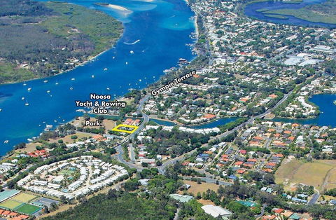 Regency Waterfront Noosa - Tourism Bookings 16