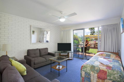 Regency Waterfront Noosa - Tourism Bookings 8
