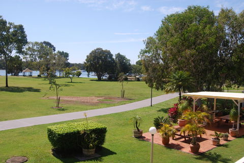 Regency Waterfront Noosa - Tourism Bookings 14