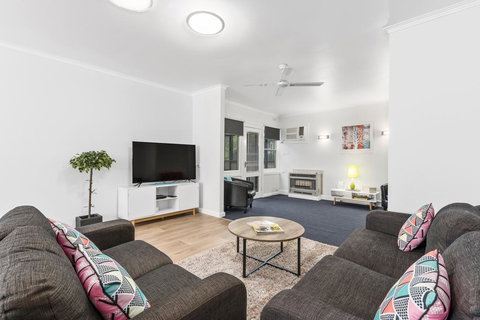 Wattle Grove Villa - Tourism Bookings 3