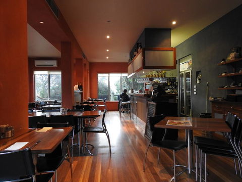 Waves Luxury Suites - Events Australia 1