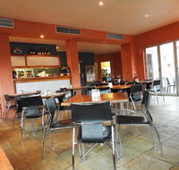 Waves Luxury Suites - Events Australia