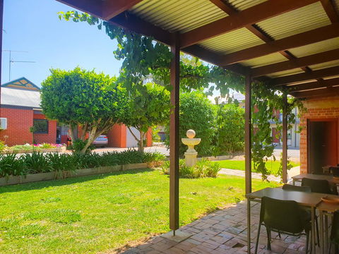Wentworth Central Motor Inn - Tourism Bookings 0