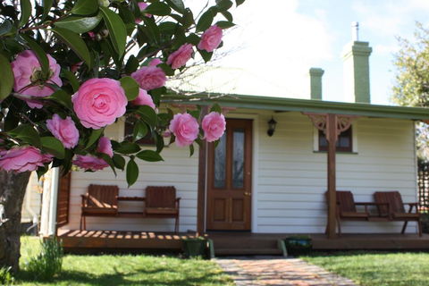 Westbury Gingerbread Cottages - Events Australia 0