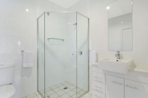Wharf Apartment Unit 15 - Events Australia 2