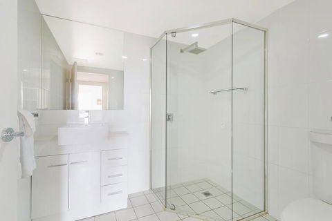 Wharf Apartment Unit 5 - Events Australia 3